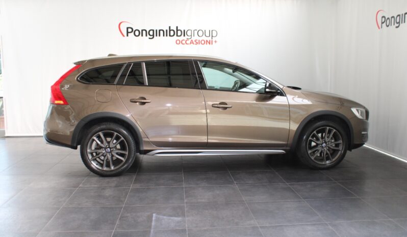 VOLVO – V60 Cross Country 2.0 d3 Momentum geartronic pieno
