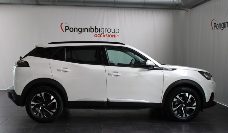 PEUGEOT – e-2008 Allure Pack 100kW pieno